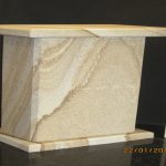 img-460mm Sandstone Plinth